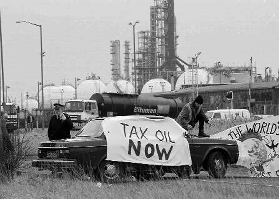 Activists Blockade BP Refinery